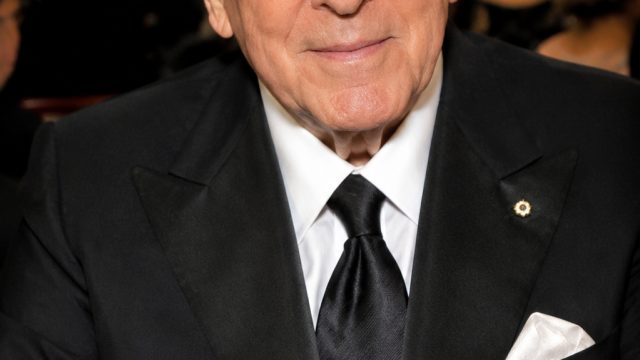 Remembering Clive Davis: A Musical Legend's Legacy in 2023